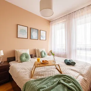 ~comfortify~ Kingsize Bed, A/c, Wifi, Skylineview Apartament Warszawa